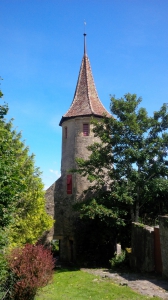 La tour, juste après le château