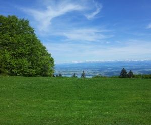 Au fond, le lac de Neuchâtel