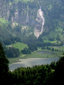 Tungelschuss et lac de Lauenen