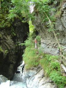 Variante depuis Frenières: l'entrée des gorges de Frenières