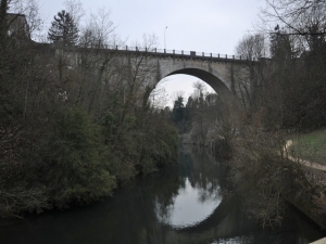 Le grand pont vue depuis le chemin des Présidents