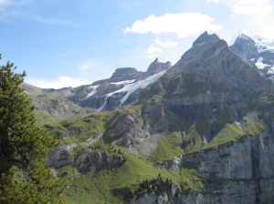 Le massif de la Blüemlisalp