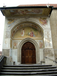 Porte de la collégiale St-Laurent