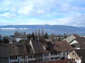 Vue sur le Jura et le lac de Neuchâtel