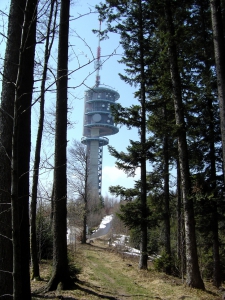 La tour du Gibloux, vue depuis le sentier botanique