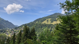 Vue sur le village de Morgins et lle Bec du Corbeau