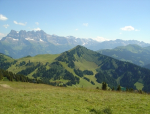 Les Dents du Midi, le Mont Blanc et le Bec du Corbeau