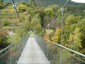 Le pont suspendu