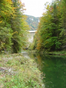 Au fond, le barrage