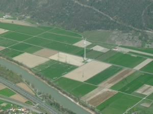 à nos pieds, Collonges et Vernayaz avec les éoliennes