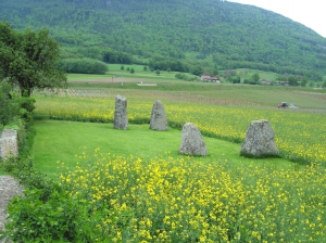 Les quatre menhirs à Corcelles-près-Concise