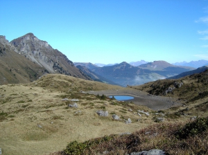 Le Lac de Chésery (niveau d'eau très bas ce jour-là)