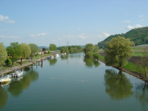 Depuis le pont, vue sur la Broye