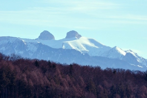 La tour d'Aï et la tour de Mayen