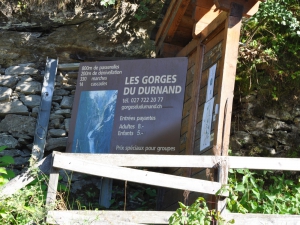 Le panneau indicateur des Gorges du Durnand