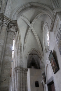 L'intérieur de la basilique de Valère
