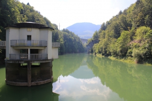 Vue depuis le barrage