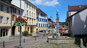 La rue Louis-Favre et la Fontaine de la Justice