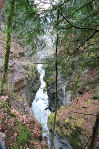 Pont enjambant l'Areuse
