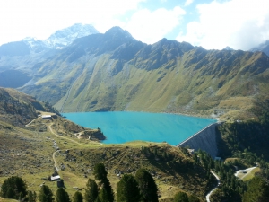 Le lac apparaît