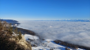 Joli coup d'oeil sur la mer de brouillard, après une montée en raquettes