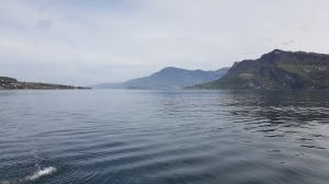 La verrerie est située au bord du lac des Quatre Cantons