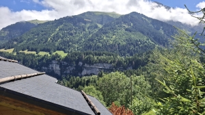 Depuis Champéry, vue sur la Galerie Défago