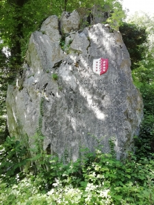 la Pierre Valaisanne, la route forestière du Grand Bois du Ban a été construite par l'armée