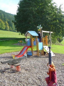 Place de jeu à côté du terrain de football de La Sagne