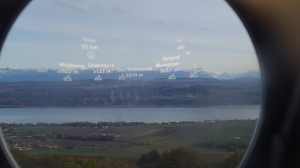 Lunette d'observation, avec les noms des montagnes