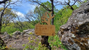 Panneau, à la Roche de l'Ermitage