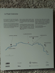 Panneau à l'entrée des grottes