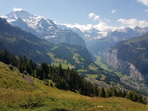 Jungfrau et vallée de Lauterbrunnen
