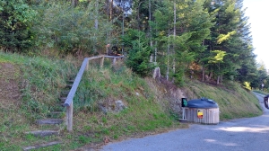 Accès à l'air de pique-nique depuis la route