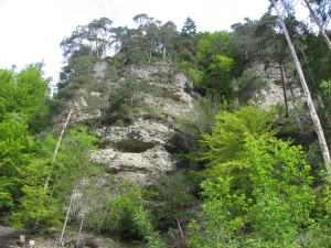 Falaise le long du Chirel
