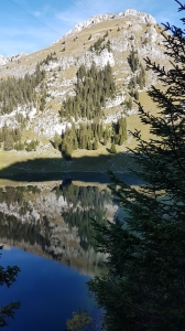 Hinderstockesee et là haut le Stockhorn