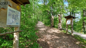 A l'arrivée du Sentier du Temps, au Vallon de l'Ermitage