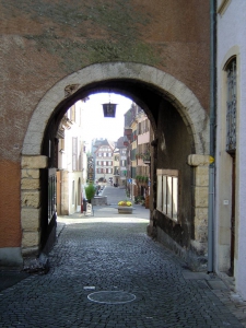 La Neuveville, cité médiévale de 14e siècle