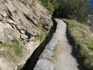 Sentier et bisse