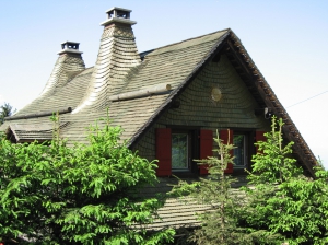 Maison avec toit de tavillons