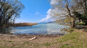 Petite plage le long du chemin, avant de rejoindre la Ramée