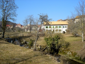 En contrebas du village de Croy