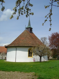 L'église elliptique de Chêne-Pâquier