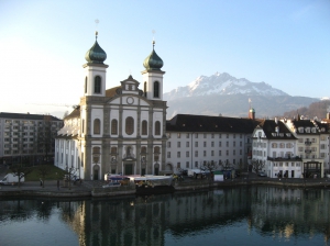 Eglise des Jésuites et Pilate