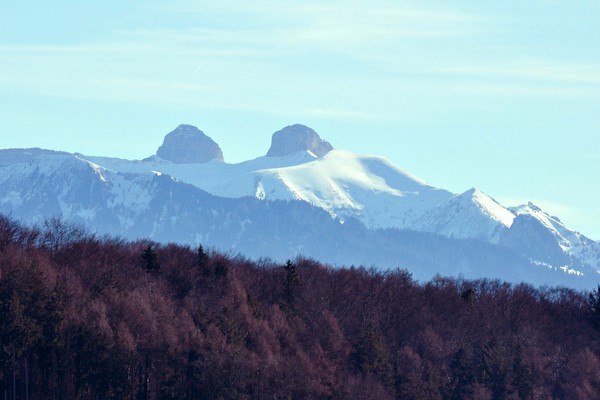 Lac de Bret et Tour de Gourze