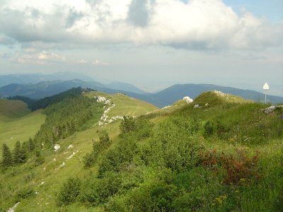 Les crêtes du Jura vues depuis Chasseral, du côté est
