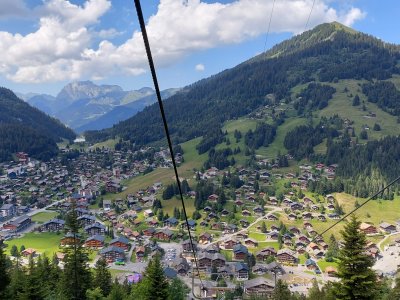 <p>Descente en télésiège jusqu'à Morgins<br></p>